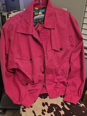 💕💕Vintage Wrangler HOT Pink Bomber💕💕